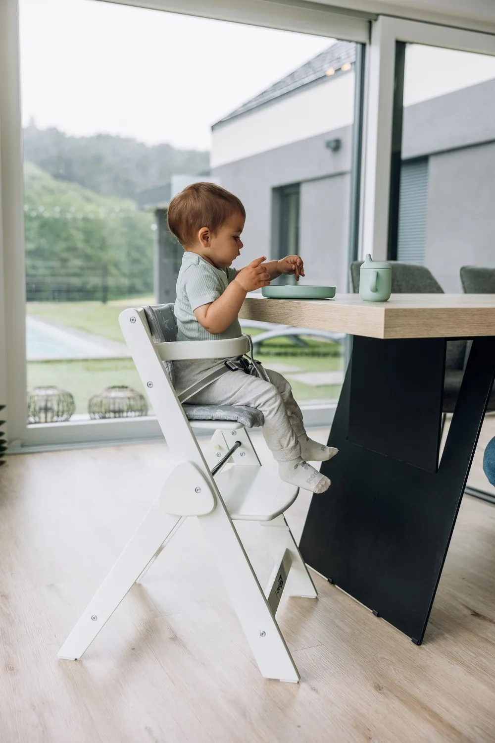 FreeOn high chair Finny Fold, wooden