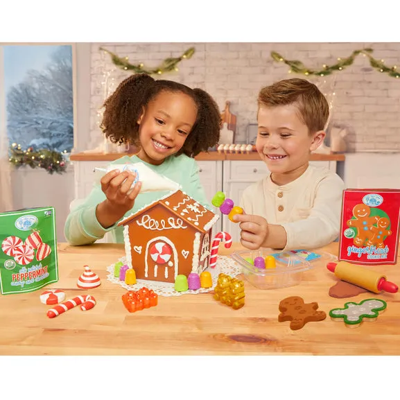 Little Tikes Creative Chefs Gingerbread House Kit