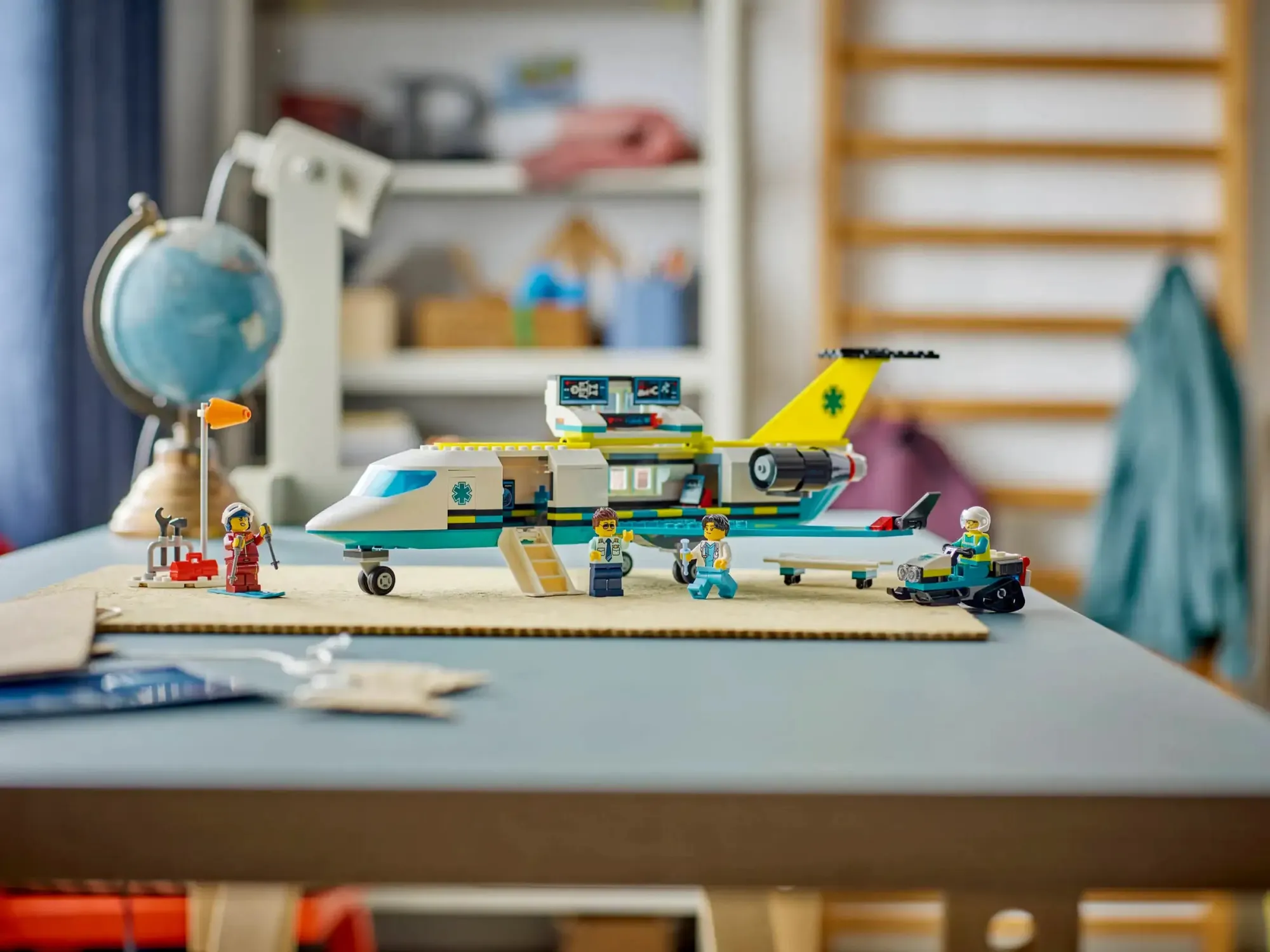 LEGO City: Emergency Air Ambulance Plane (60465)