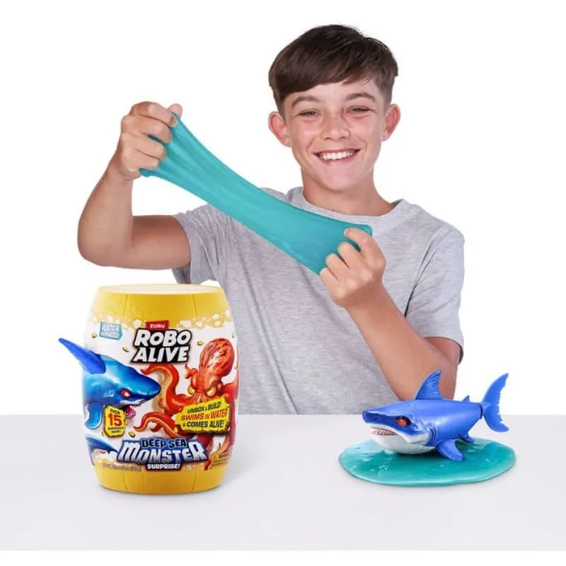 Zuru Robo Alive Deep Sea Monster Shark