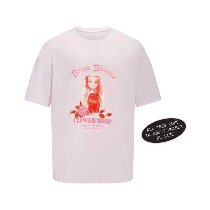 Bratz Stylin' Yasmin Fashion Doll with Customizable T-Shirt for You and Accessories