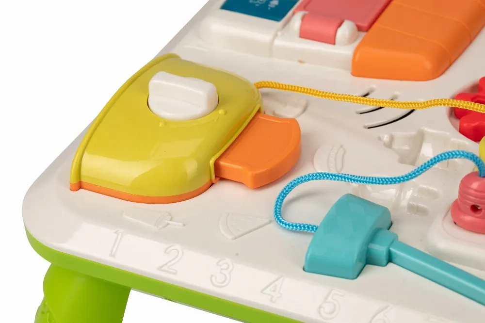 FreeOn Free2Play Activity table Explore&Play