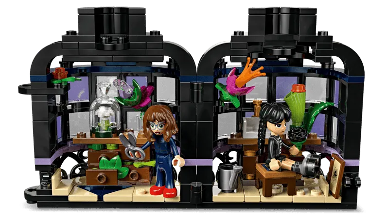 LEGO Wednesday: Black Dahlia Flower (76784)