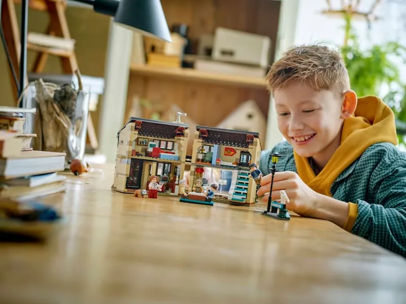 LEGO Harry Potter: Privet Drive: Aunt Marge’s Visit (76451)