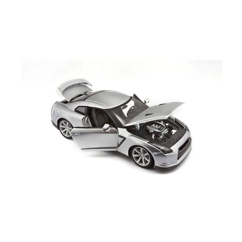Bburago 2009 Nissan GT-R R35 Silver 1:18